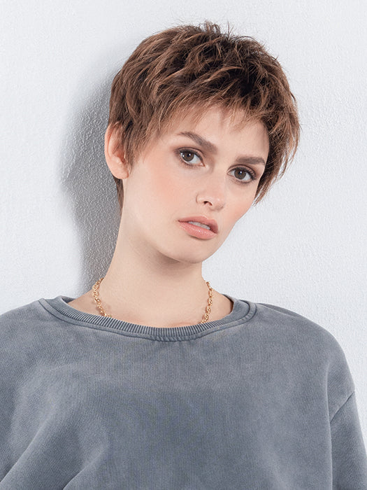 Chat Wig by Ellen Wille | Heat Friendly Synthetic