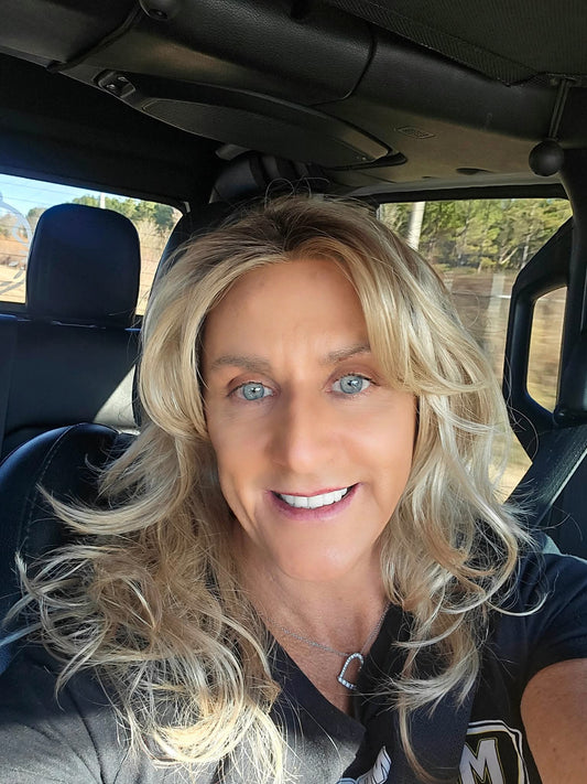 Hollywood Wig by Mane Attraction | Synthetic Hair | Average Cap