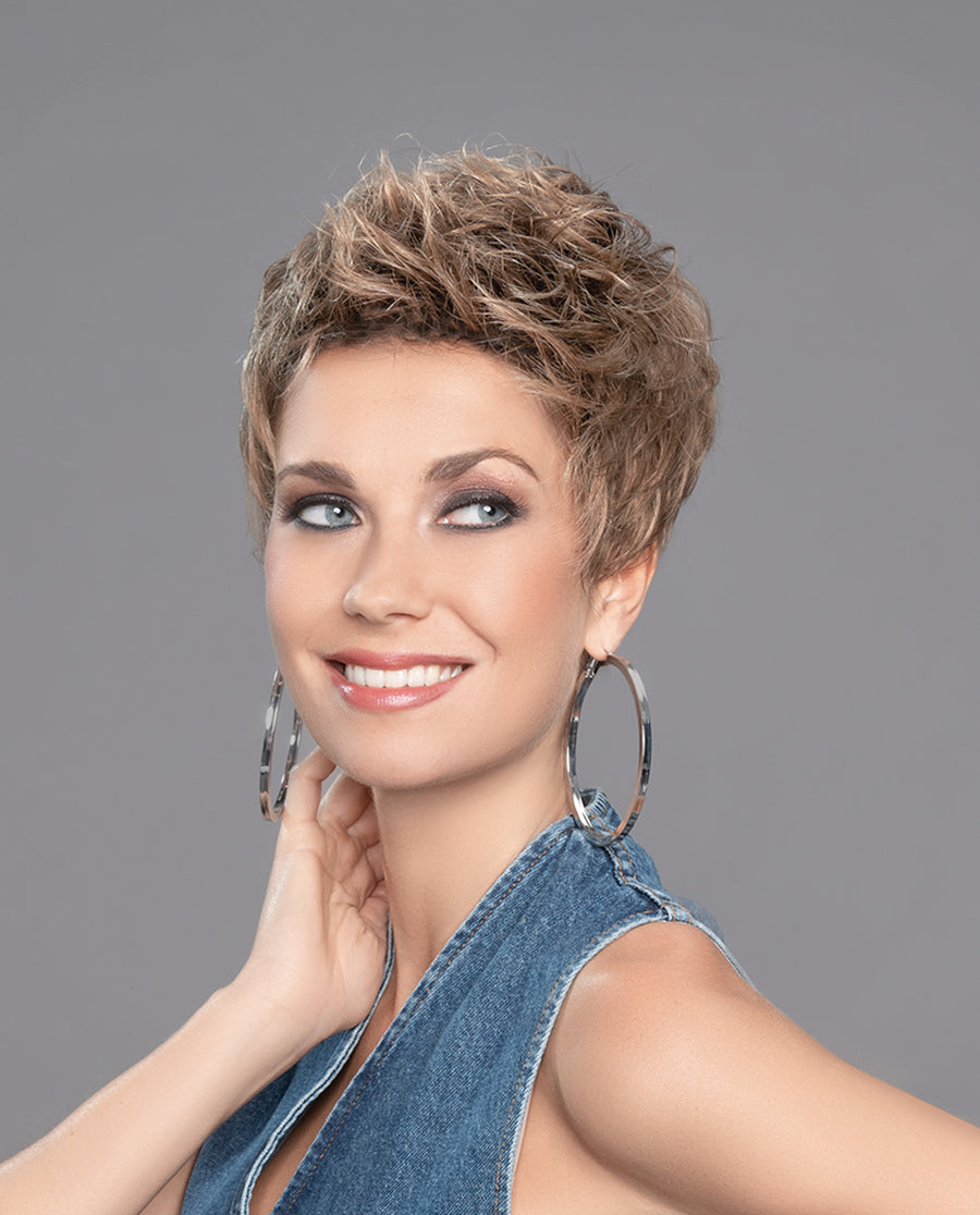 Tab Wig by Ellen Wille | Mono Crown